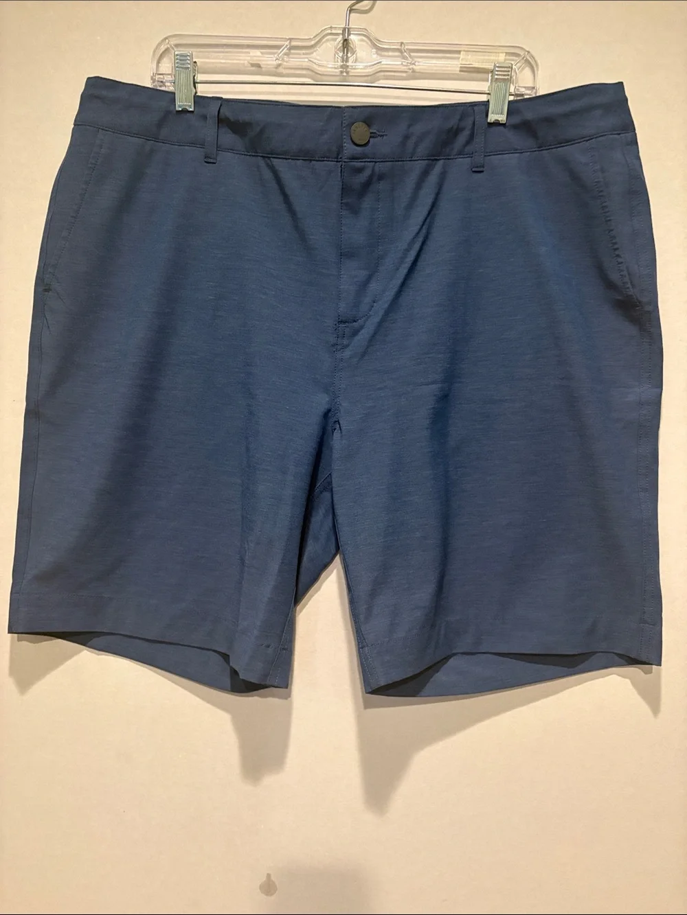 Faherty - All Day Belt Loop Shorts. 9 inch inseam. Navy Blue. Size 38. MSC0012